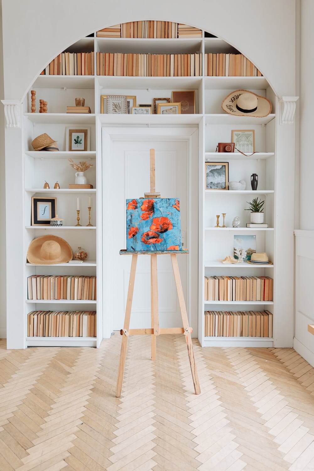 a room with shelves and a shelf